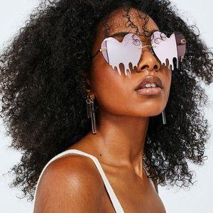 ISLY NYC UV Dripping Hearts Sunglasses